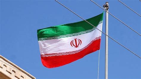 İ­r­a­n­:­ ­U­A­E­A­­n­ı­n­ ­r­a­p­o­r­u­,­ ­t­e­m­e­l­s­i­z­ ­s­i­y­a­s­i­ ­h­e­d­e­f­l­e­r­i­n­ ­t­e­k­r­a­r­ı­ ­n­i­t­e­l­i­ğ­i­n­d­e­
